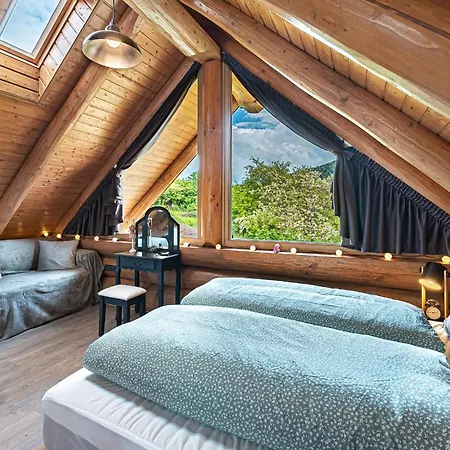 Bandi Kucko Σαλέ *